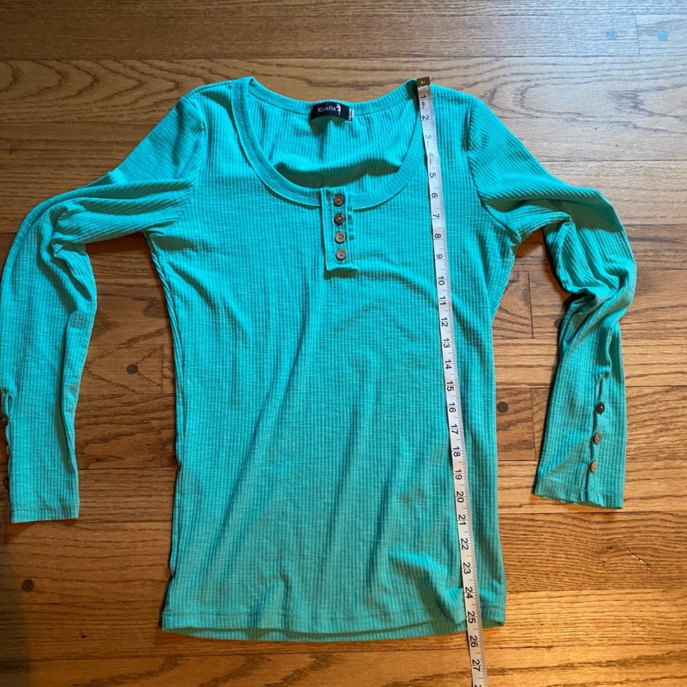 Kissfix Ribbed Button-Detail Henley - Picture 3 of 6